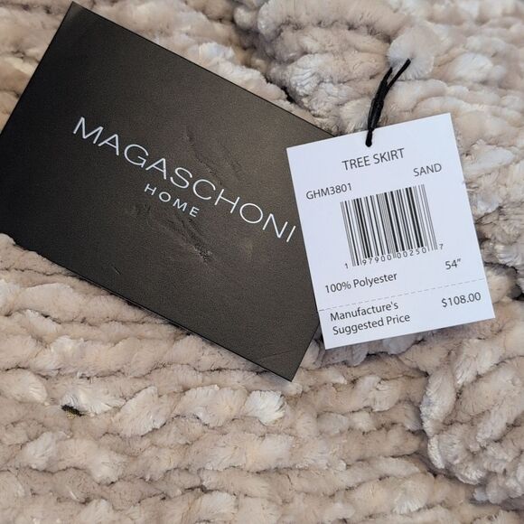 Magashonie Home velour chunky knit cream Christmas tree‎ skirt NWT lux - Picture 2 of 8